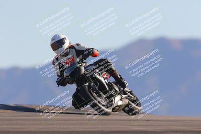 media/Nov-06-2023-Moto Forza (Mon) [[ce023d0744]]/3-Intermediate Group/Session 5 (Turn 9)/
